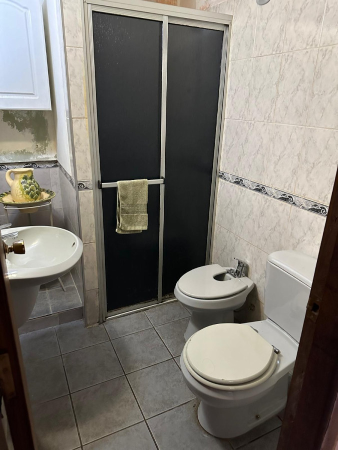 Casa ID.382 - Excelente Propiedad De Dos Plantas En Villa Muñoz / La Comercial