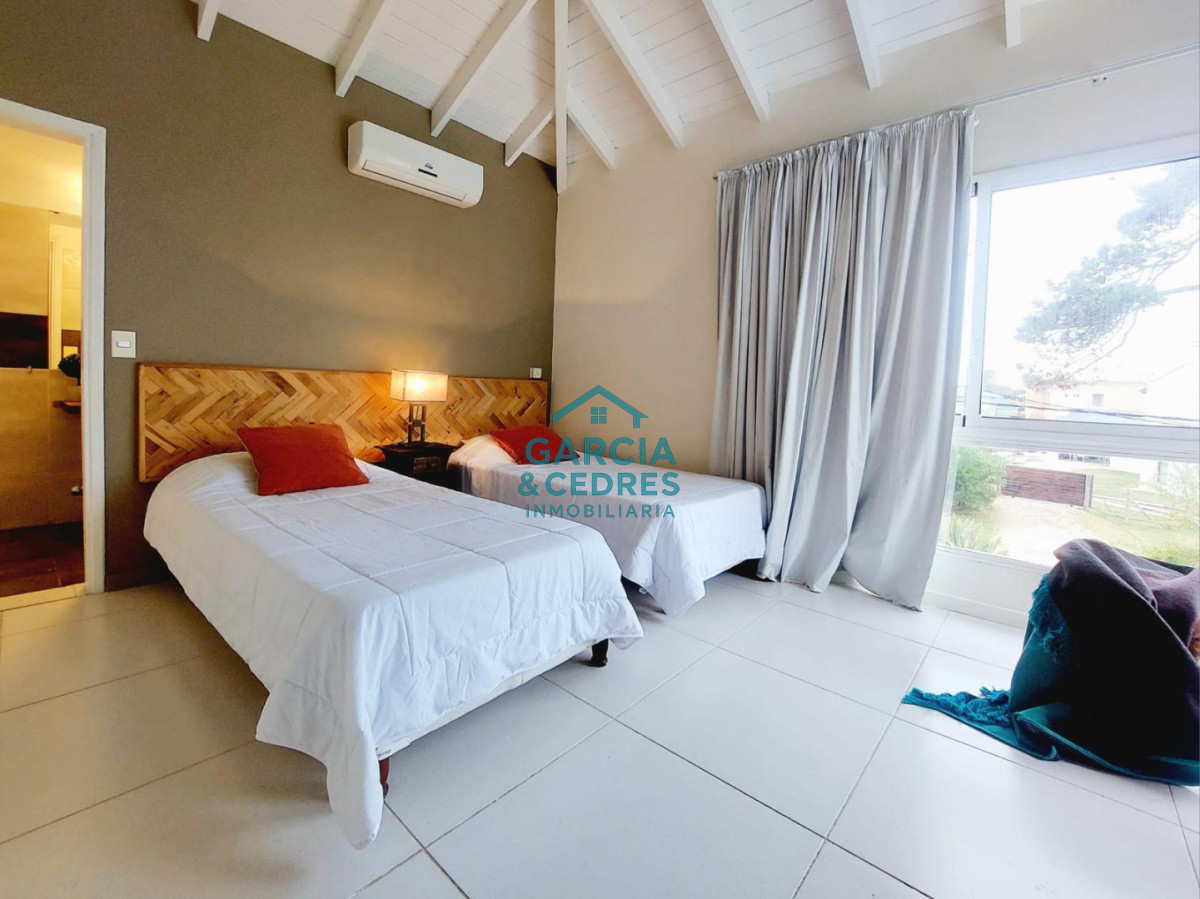 Casa ID.223 - EXCEPCIONAL CASA EN MONTOYA ESTILO CONTEMPORANEO A ESCASOS METROS DEL MAR 