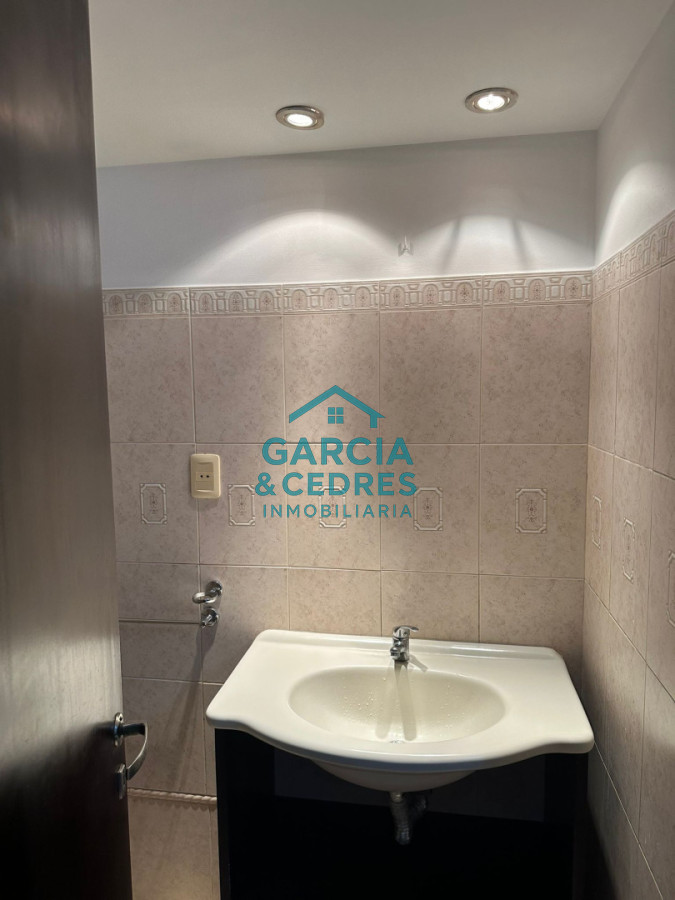 Casa ID.133 - OPORTUNIDAD EN BARRIO CANTEGRIL . VENDO CASA DE 3 DORM. Y 3 BAÑOS EN ZONA DE COLEGIOS, FACULTADES Y CENTROS DE SALUD 