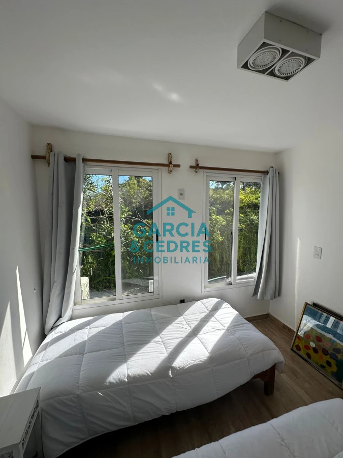 Casa ID.6 - Casa en Montoya a solo 250 mts del mar , 3 dormitorios con 2 baños . recien reciclada con muy buen gusto