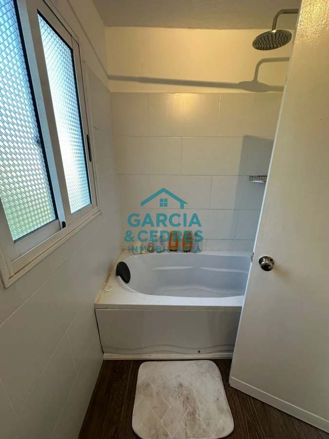 Casa ID.6 - Casa en Montoya a solo 250 mts del mar , 3 dormitorios con 2 baños . recien reciclada con muy buen gusto