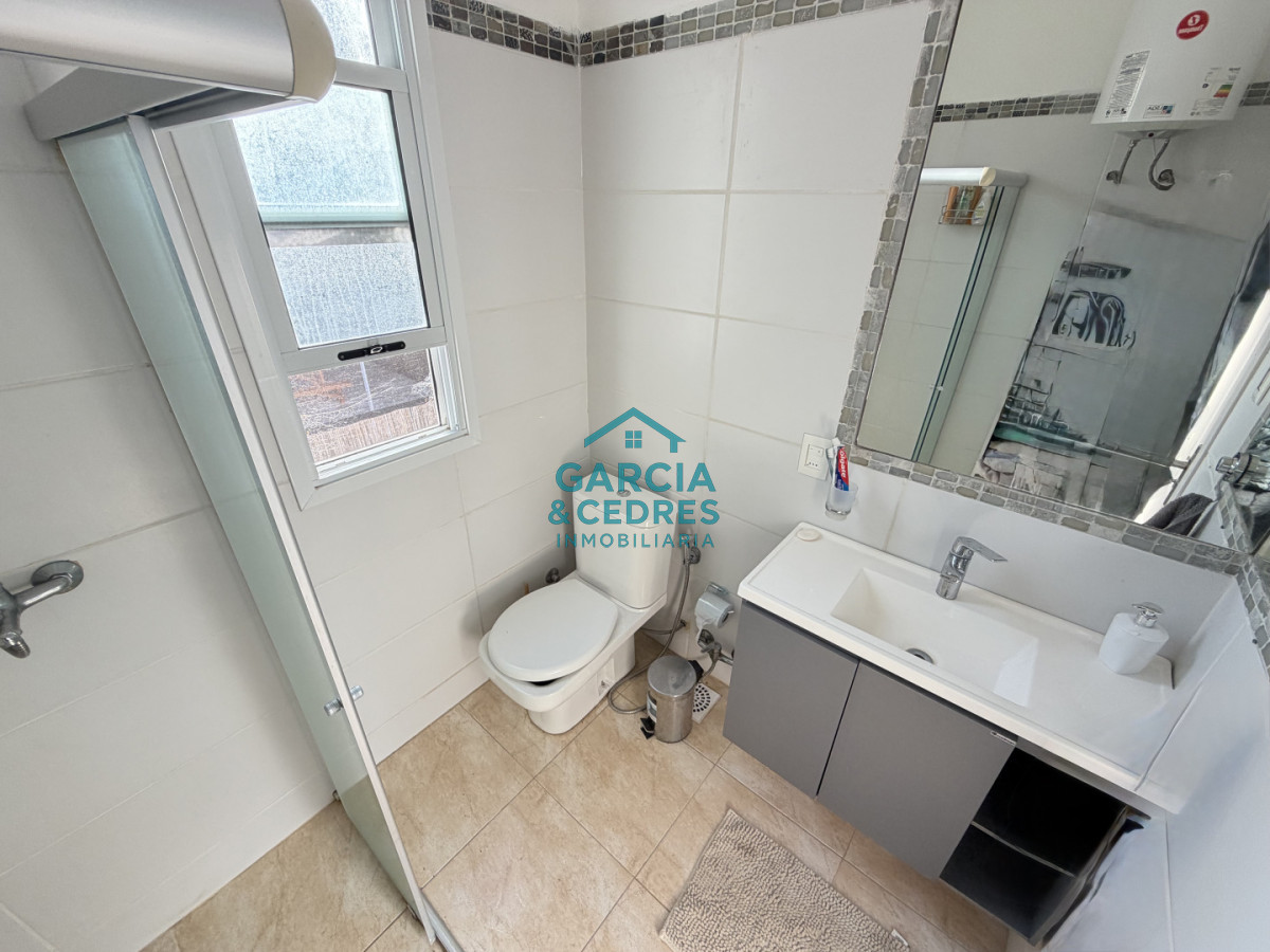 Casa ID.300 - Oportunidad en Bella Vista - Casa Amueblada de 2 Dormitorios con Parrillero y Cochera