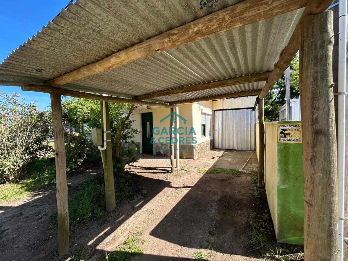 Casa ID.55 - OPORTUNIDAD !!! VENDO CASA 3 DORMITORIOS Y 1 BAÑO EN ESTACION LAS FLORES A U$S 90.000