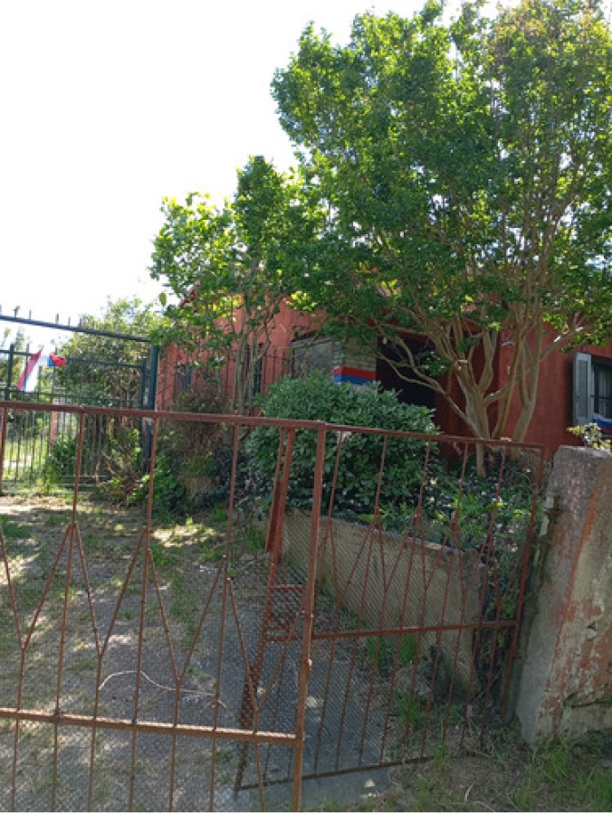 Casa ID.26 - Se Venden 2 Casas en Lezica mismo padrón 