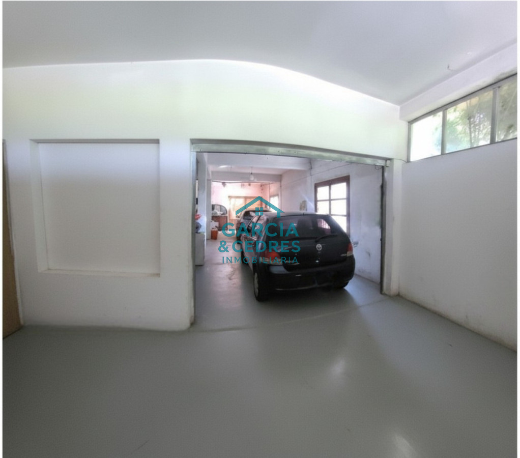Casa ID.420 - Casa +  2 apto para rentar + Galpon y Terreno al Fondo para construir  