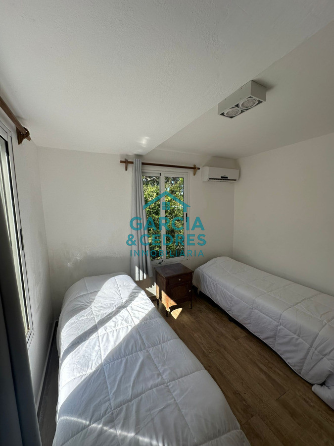 Casa ID.6 - Casa en Montoya a solo 250 mts del mar , 3 dormitorios con 2 baños . recien reciclada con muy buen gusto