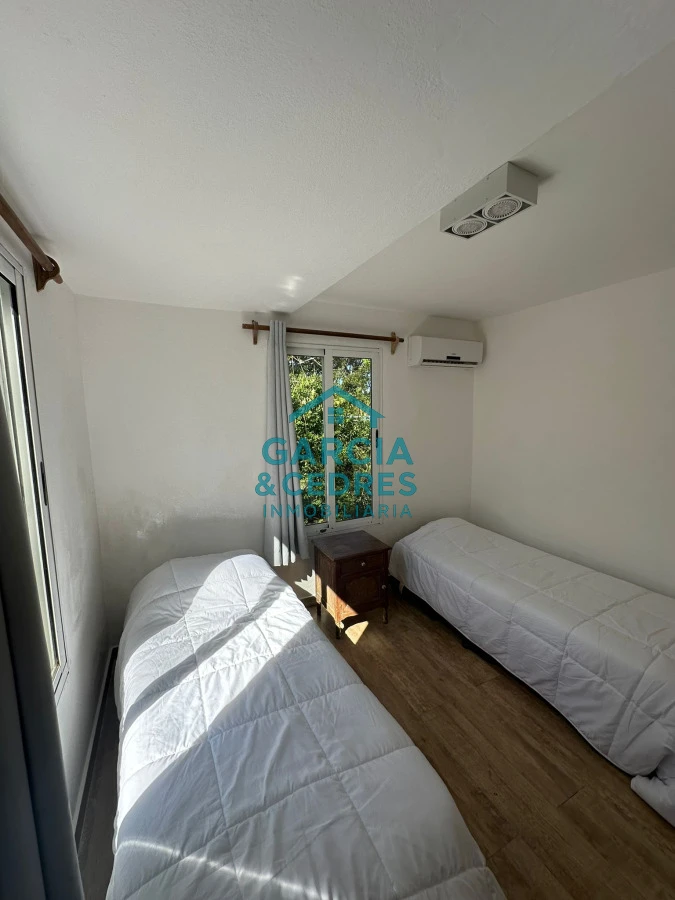 Casa ID.6 - Casa en Montoya a solo 250 mts del mar , 3 dormitorios con 2 baños . recien reciclada con muy buen gusto