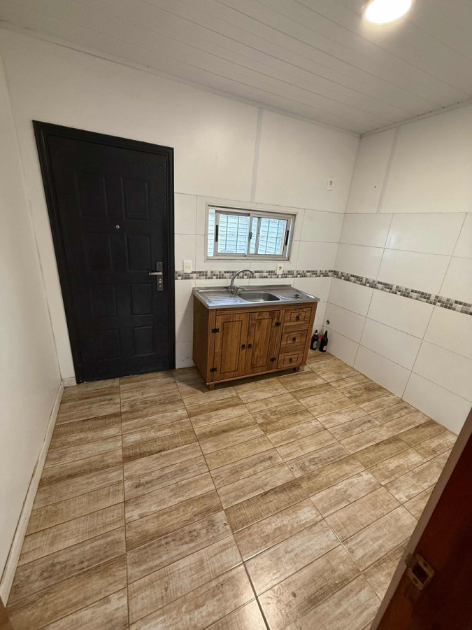 Casa ID.434 - Se alquila Casa 1 Dormitorio en Cerró 