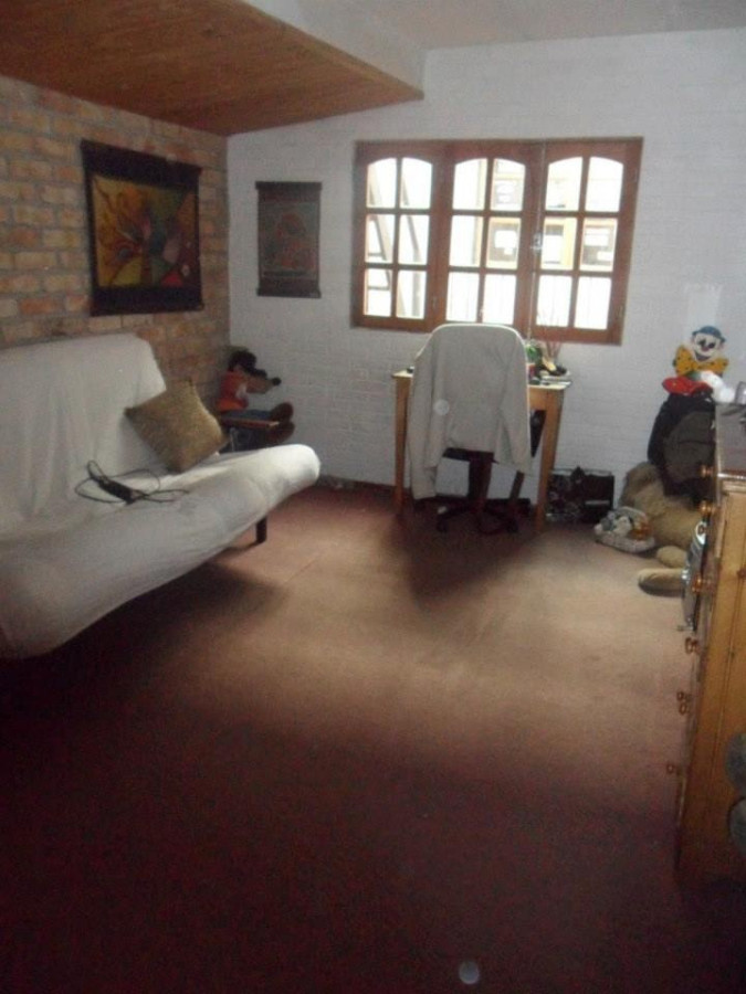 Casa ID.318 - Se Alquila Casa de 5 Dormitorios en Cordon 