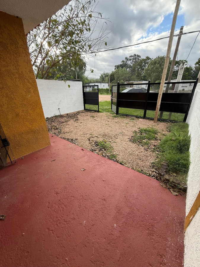 Casa ID.434 - Se alquila Casa 1 Dormitorio en Cerró 
