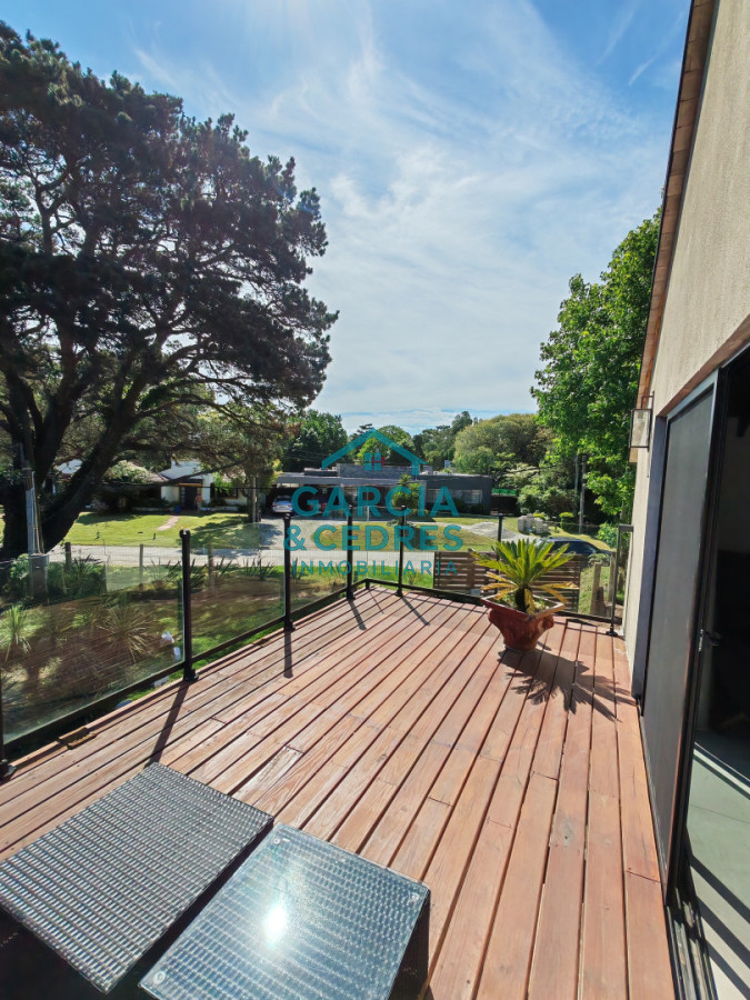 Casa ID.45 - ALQUILO CASA DE 3 DORM. Y 3 BAÑOS  EN PARADA 38 A UNA CUADRA Y MEDIA DEL MAR