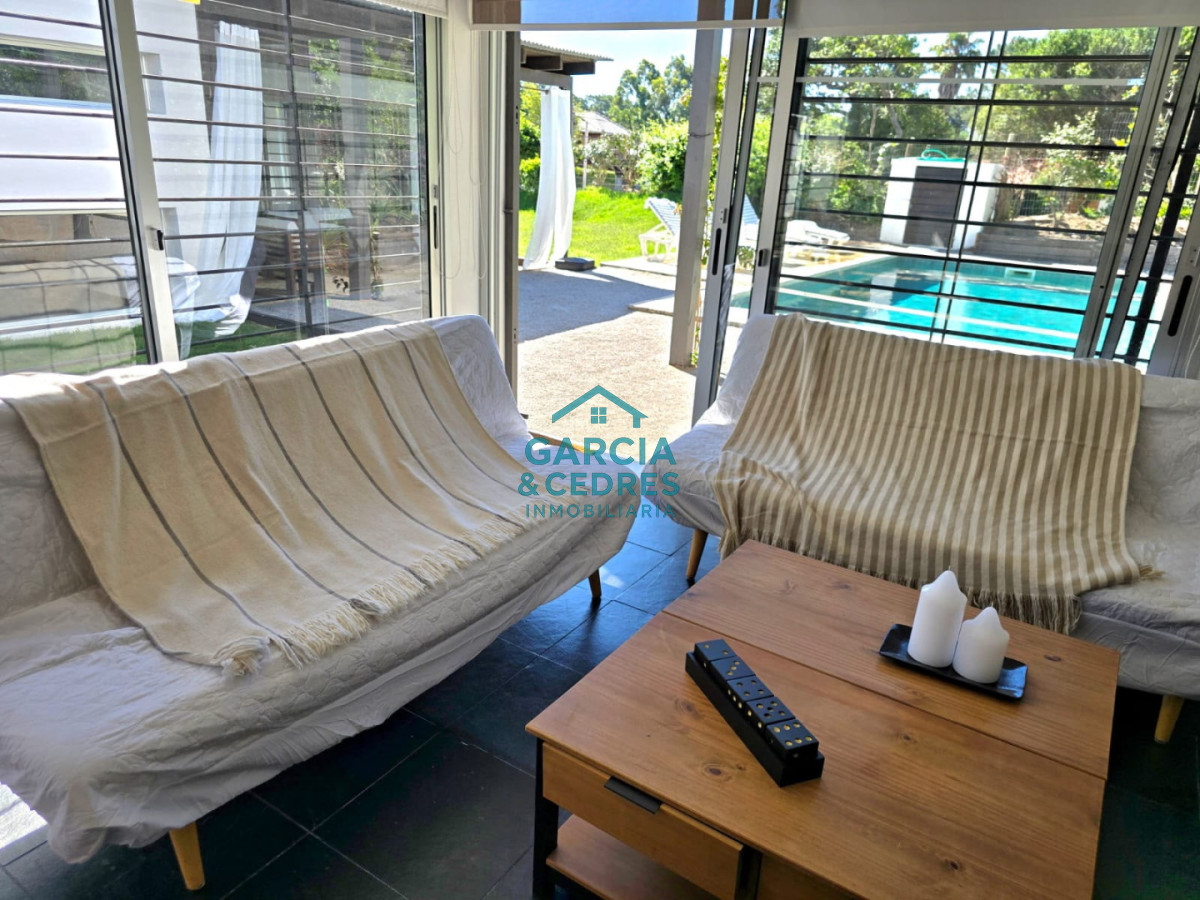 Casa ID.1391 - Alquilo Casa en Rincon del Indio  . Cuatro dormitorios y 4 baños 