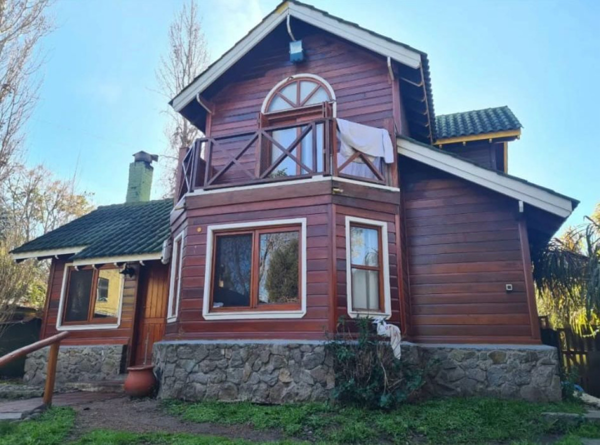Casa ID.447 - Se Vende Casa Cabaña Chalet 4 dormitorios en Lezica