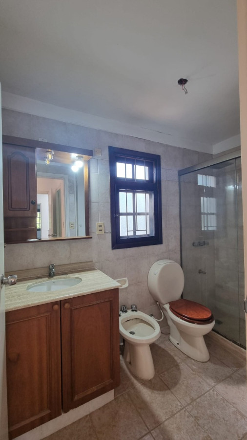 Casa ID.385 - Alquiler Casa 3 Dormitorios - Carrasco