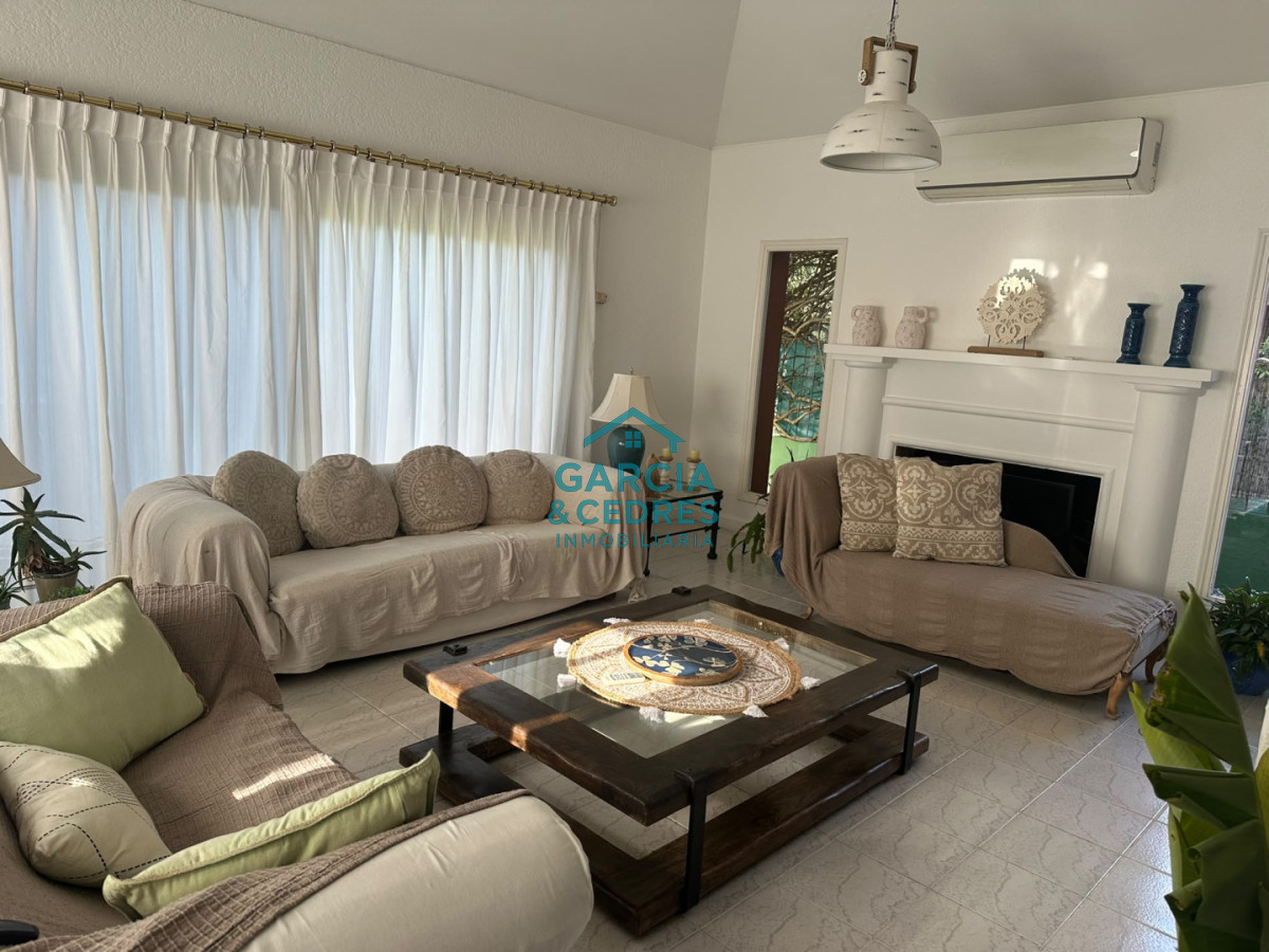 Casa ID.663 - Gran casa de 5 dormitorios en San Rafael, Punta del Este 