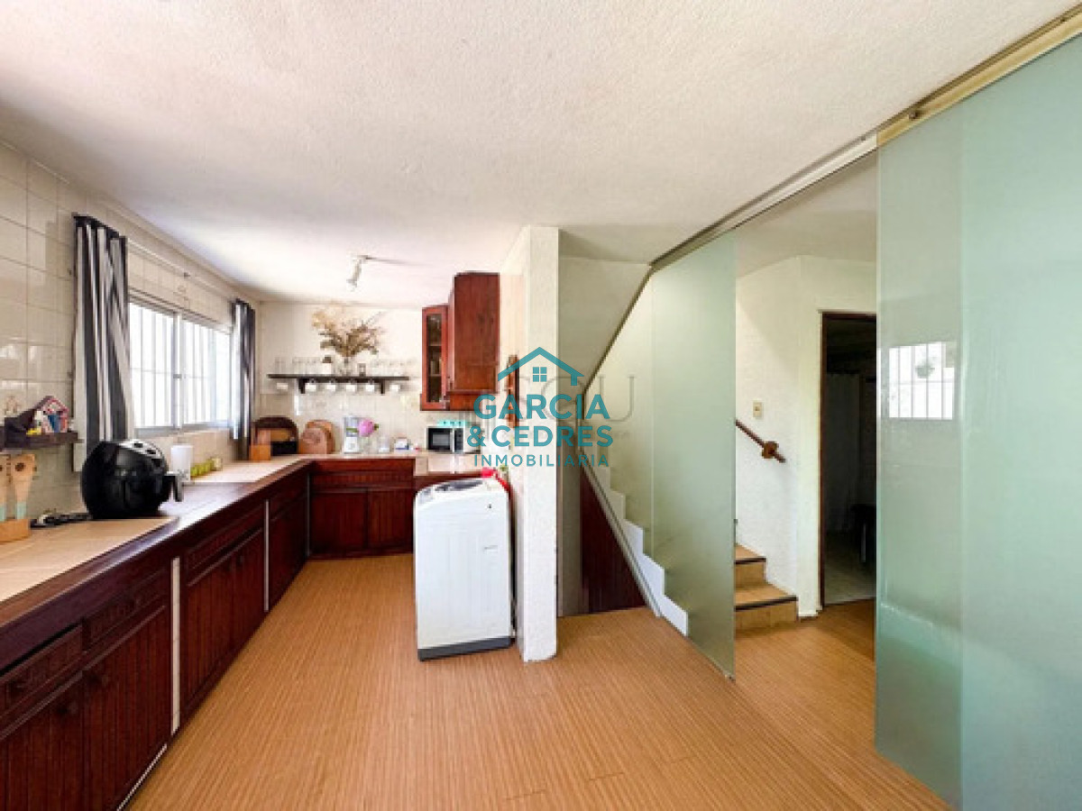 Casa ID.337 - Casa de 6 dormitorios en Cantegril, Punta Del Este,