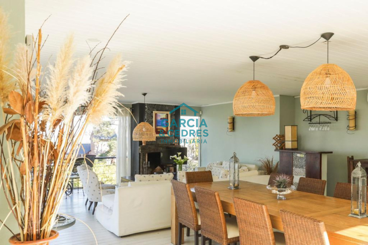 Casa ID.224 - OPORTUNIDAD VENDO CASA EN MONTOYA 5 DORM + SERVICIO. EXCELENTE OPCION EN LUGAR DE PLENO CRECIMIENTO