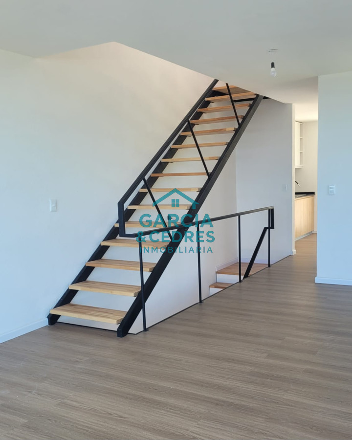 Casa ID.109 - EXCEPCIONAL CASA EN CERRO SAN ANTONIO 3 DORM Y 3 BAÑOS CON VISTAS AL MAR INIGUALABLES 