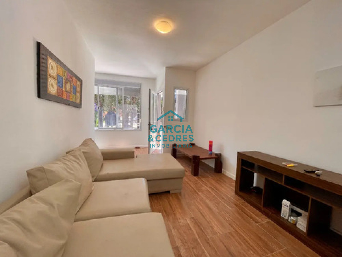 Casa ID.300 - Oportunidad en Bella Vista - Casa Amueblada de 2 Dormitorios con Parrillero y Garage