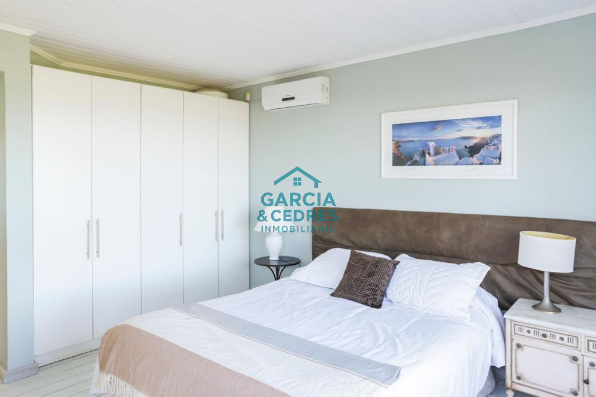 Casa ID.224 - OPORTUNIDAD VENDO CASA EN MONTOYA 5 DORM + SERVICIO. EXCELENTE OPCION EN LUGAR DE PLENO CRECIMIENTO