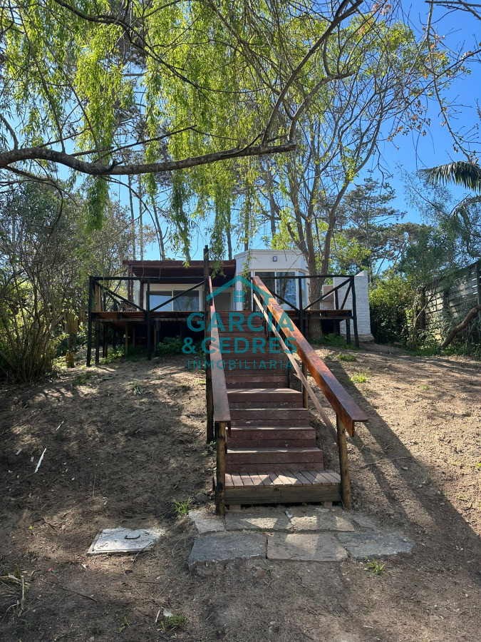 Casa ID.6 - Casa en Montoya a solo 250 mts del mar , 3 dormitorios con 2 baños . recien reciclada con muy buen gusto