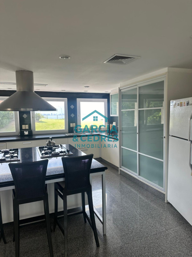 Casa ID.191 - Mansión de Ultra Lujo en Primera Línea al Mar - Playa Mansa