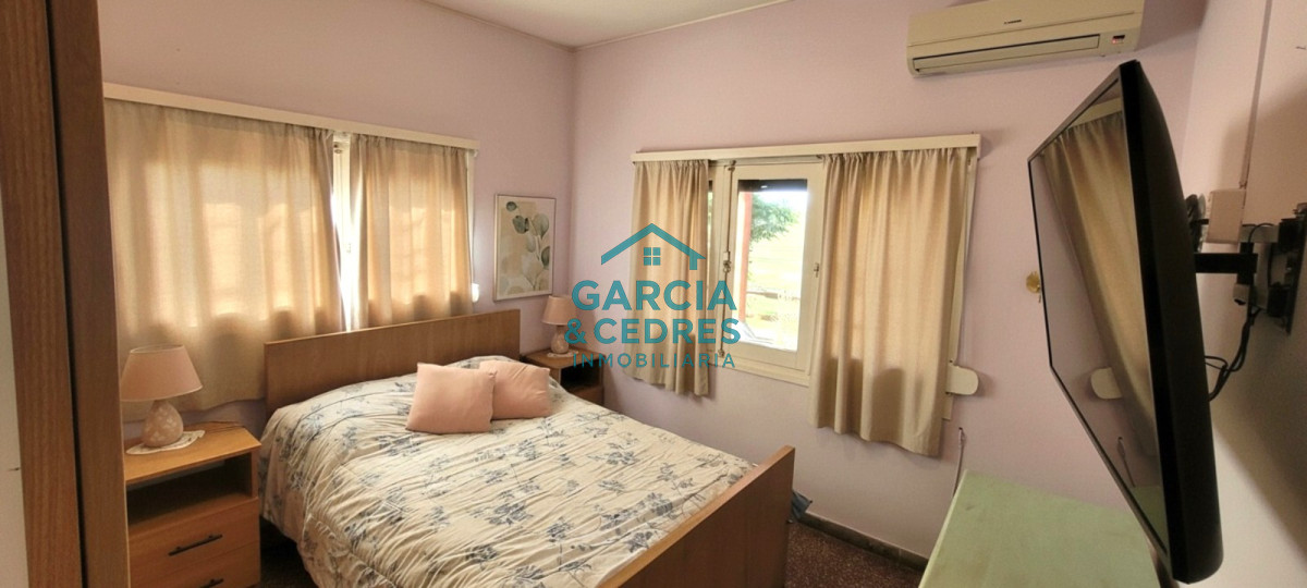 Casa ID.420 - Casa +  2 apto para rentar + Galpon y Terreno al Fondo para construir  