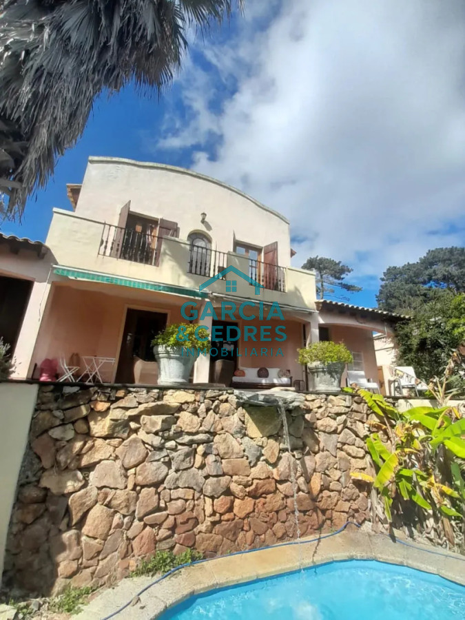 Casa ID.823 - Casa con piscina y gran jardín - Jardines de Cordoba, Punta del Este