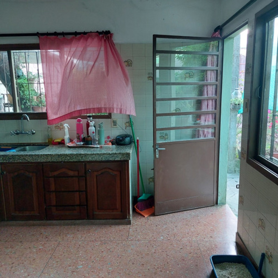 Casa ID.82 - Se vende,  casa 3 dormitoriosen Sayago.