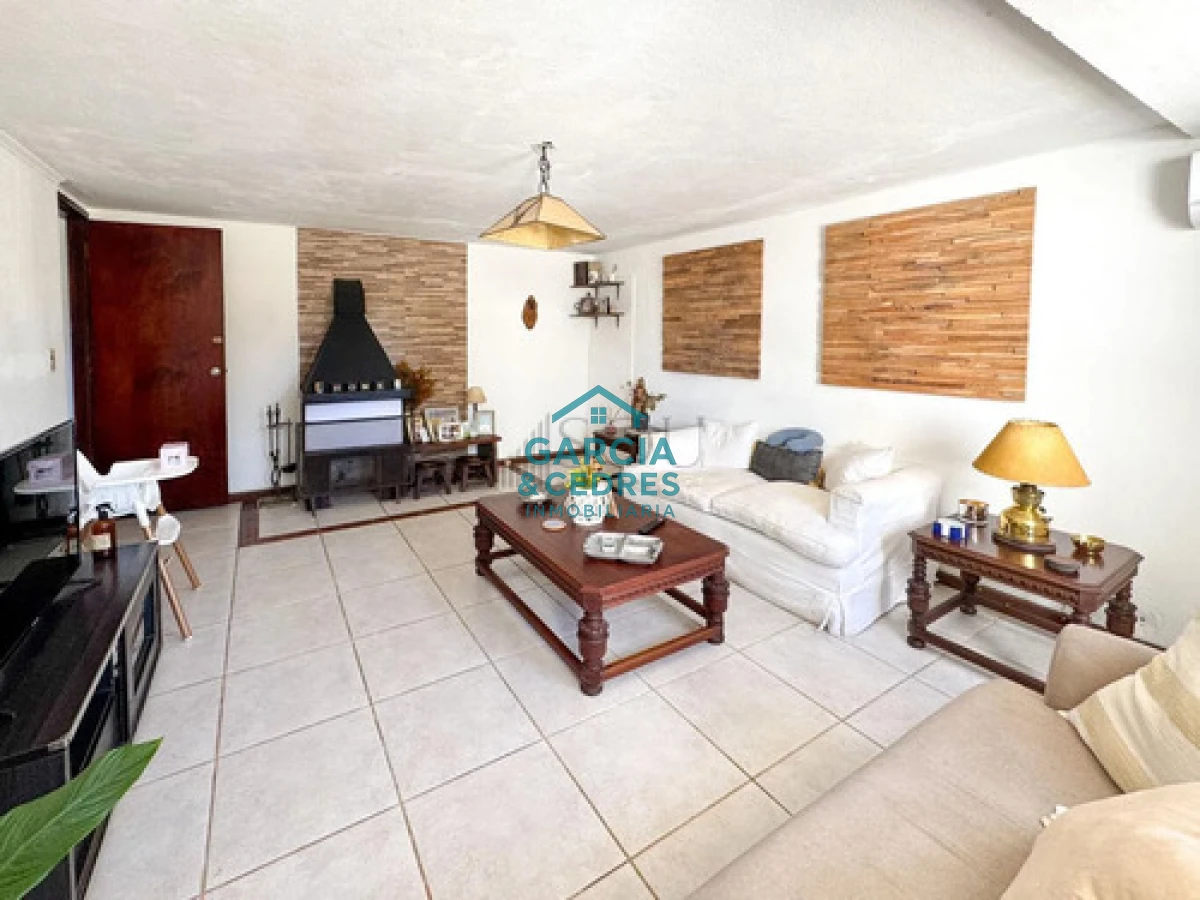 Casa ID.337 - Casa de 6 dormitorios en Cantegril, Punta Del Este,