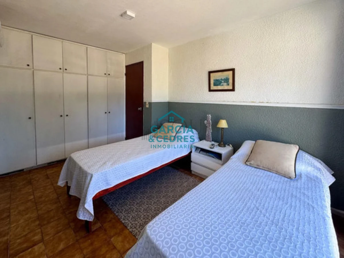 Casa ID.337 - Casa de 6 dormitorios en Cantegril, Punta Del Este,