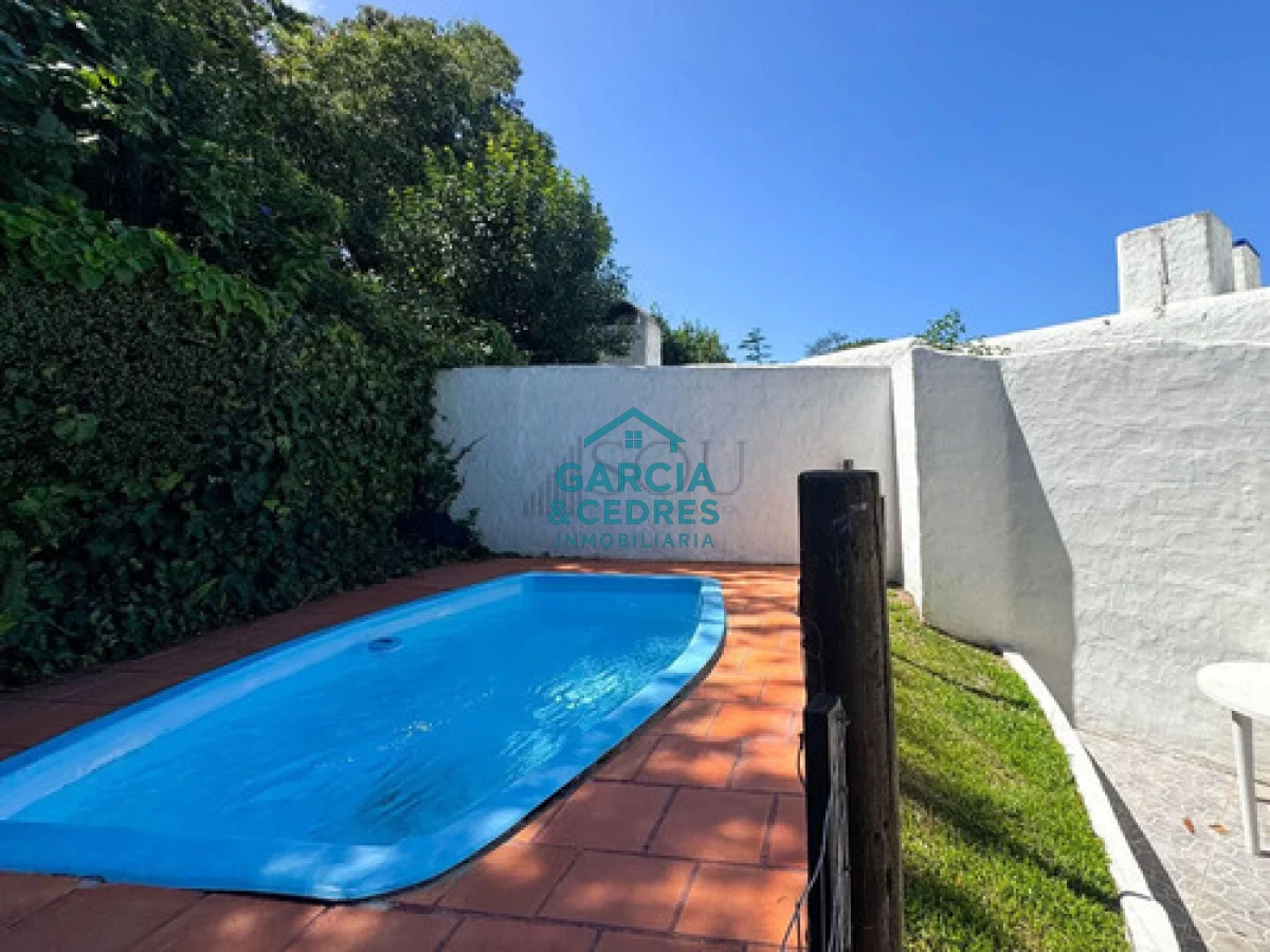 Casa ID.337 - Casa de 6 dormitorios en Cantegril, Punta Del Este,