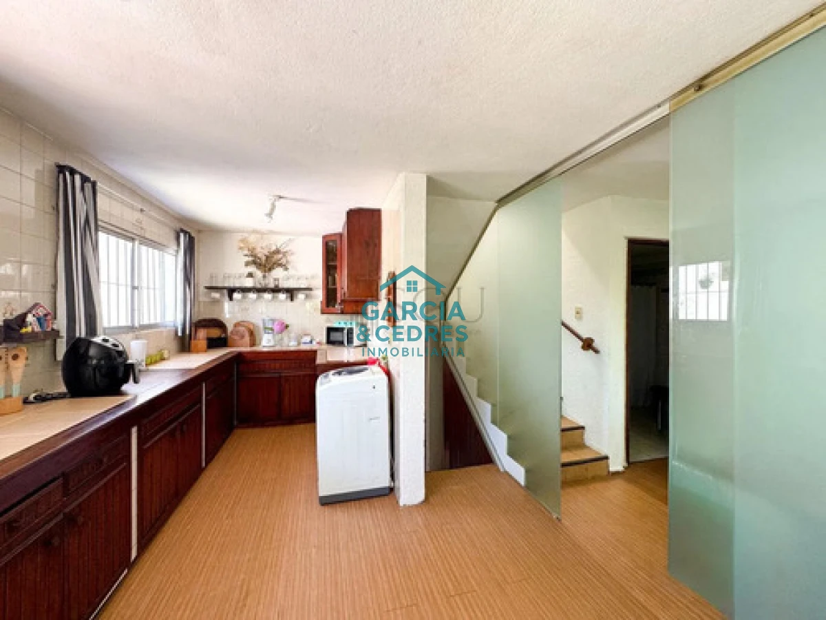 Casa ID.337 - Casa de 6 dormitorios en Cantegril, Punta Del Este,