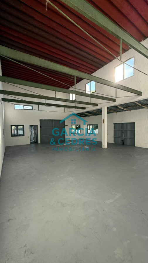Galpón ID.752 - Galpon en Venta en Barrio La Sonrisa Una Oportunidad Única para Potenciar su Negocio o Invertir con Visión