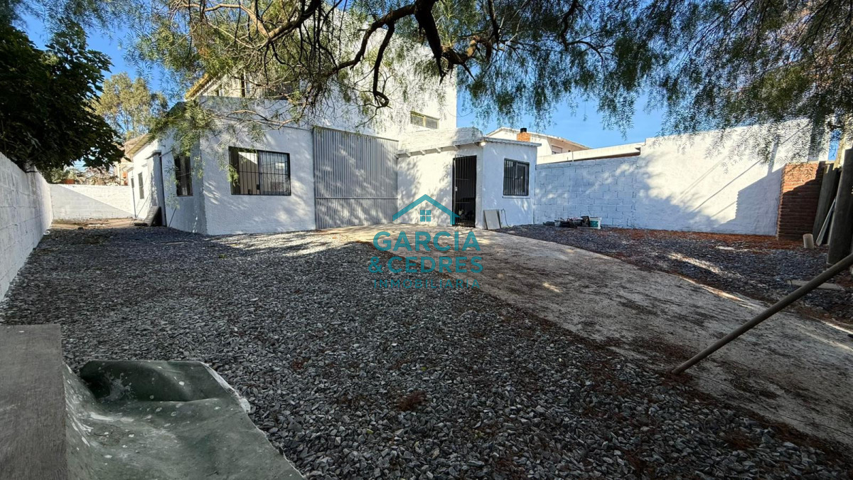 Galpón ID.752 - Galpon en Venta en Barrio La Sonrisa Una Oportunidad Única para Potenciar su Negocio o Invertir con Visión