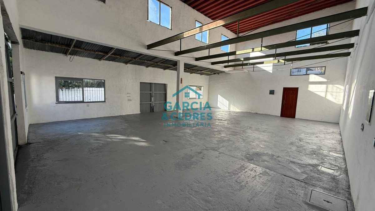 Galpón ID.752 - Galpon en Venta en Barrio La Sonrisa Una Oportunidad Única para Potenciar su Negocio o Invertir con Visión