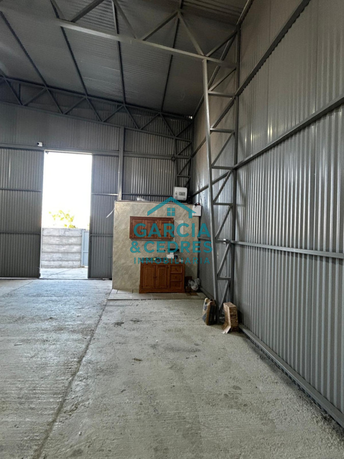 Galpón ID.1224 - ALQUILO GALPÓN PREMIUM DE 200 M2 - LISTO PARA OPERAR INMEDIATAMENTE
