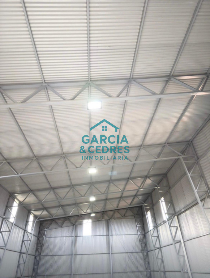 Galpón ID.1224 - ALQUILO GALPÓN PREMIUM DE 200 M2 - LISTO PARA OPERAR INMEDIATAMENTE