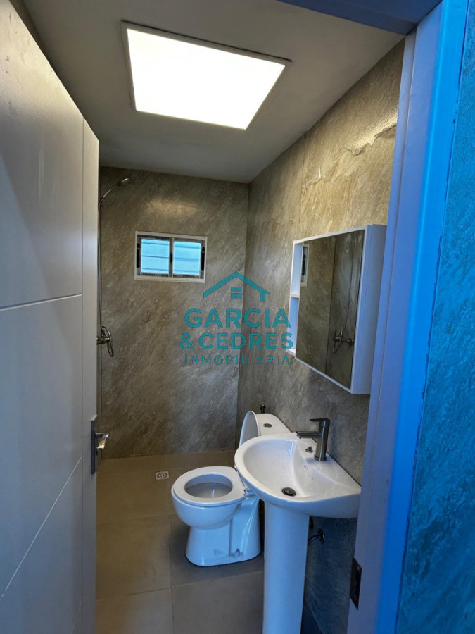 Galpón ID.1224 - ALQUILO GALPÓN PREMIUM DE 200 M2 - LISTO PARA OPERAR INMEDIATAMENTE