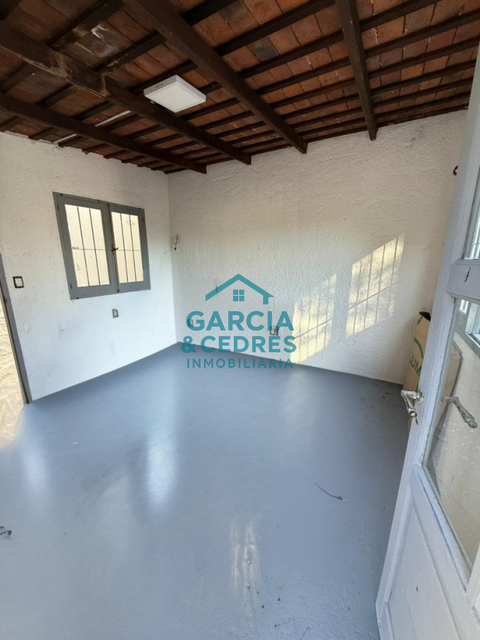 Galpón ID.752 - Galpon en Venta en Barrio La Sonrisa Una Oportunidad Única para Potenciar su Negocio o Invertir con Visión