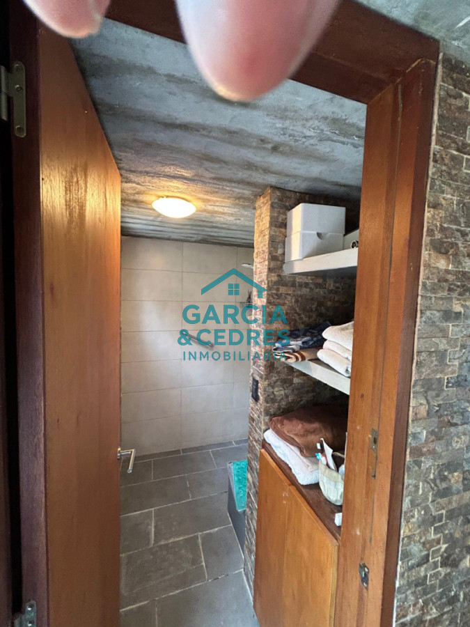 Chacra ID.85 - LUGAR DE ENSUEÑO !!!!  VENDO CHACRA DE 14 HAS QUE YA NO SE ENCUENTRAN EN LA ZONA . CANCHA DE POLO , PICADERO Y CABALLERIZAS 