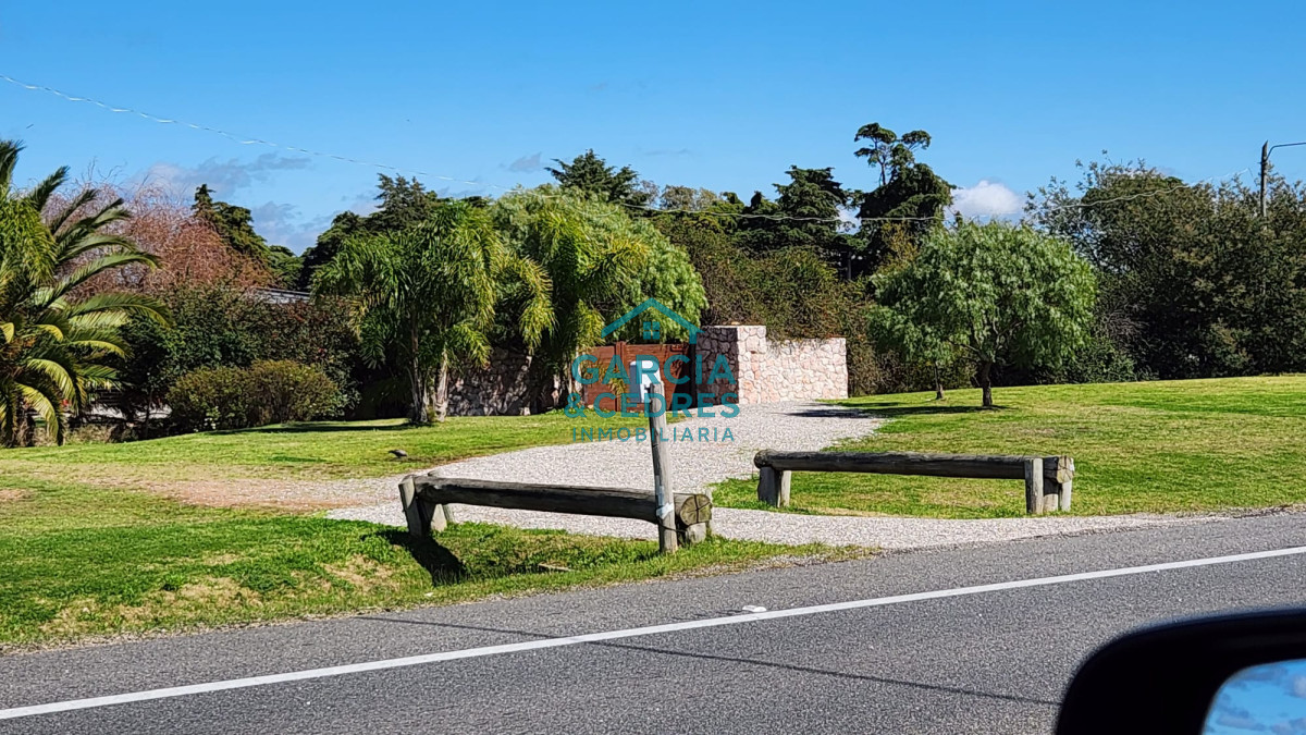 Chacra ID.85 - LUGAR DE ENSUEÑO !!!!  VENDO CHACRA DE 14 HAS QUE YA NO SE ENCUENTRAN EN LA ZONA . CANCHA DE POLO , PICADERO Y CABALLERIZAS 