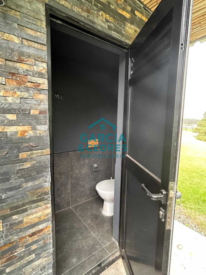 Chacra ID.85 - LUGAR DE ENSUEÑO !!!!  VENDO CHACRA DE 14 HAS QUE YA NO SE ENCUENTRAN EN LA ZONA . CANCHA DE POLO , PICADERO Y CABALLERIZAS 