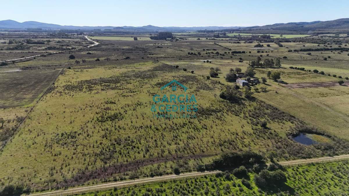 Chacra ID.763 - Chacra en Km 110 . 10 Hectáreas Exclusivas con Cañada Permanente y Vista Panorámica a la Sierra de las Ánimas