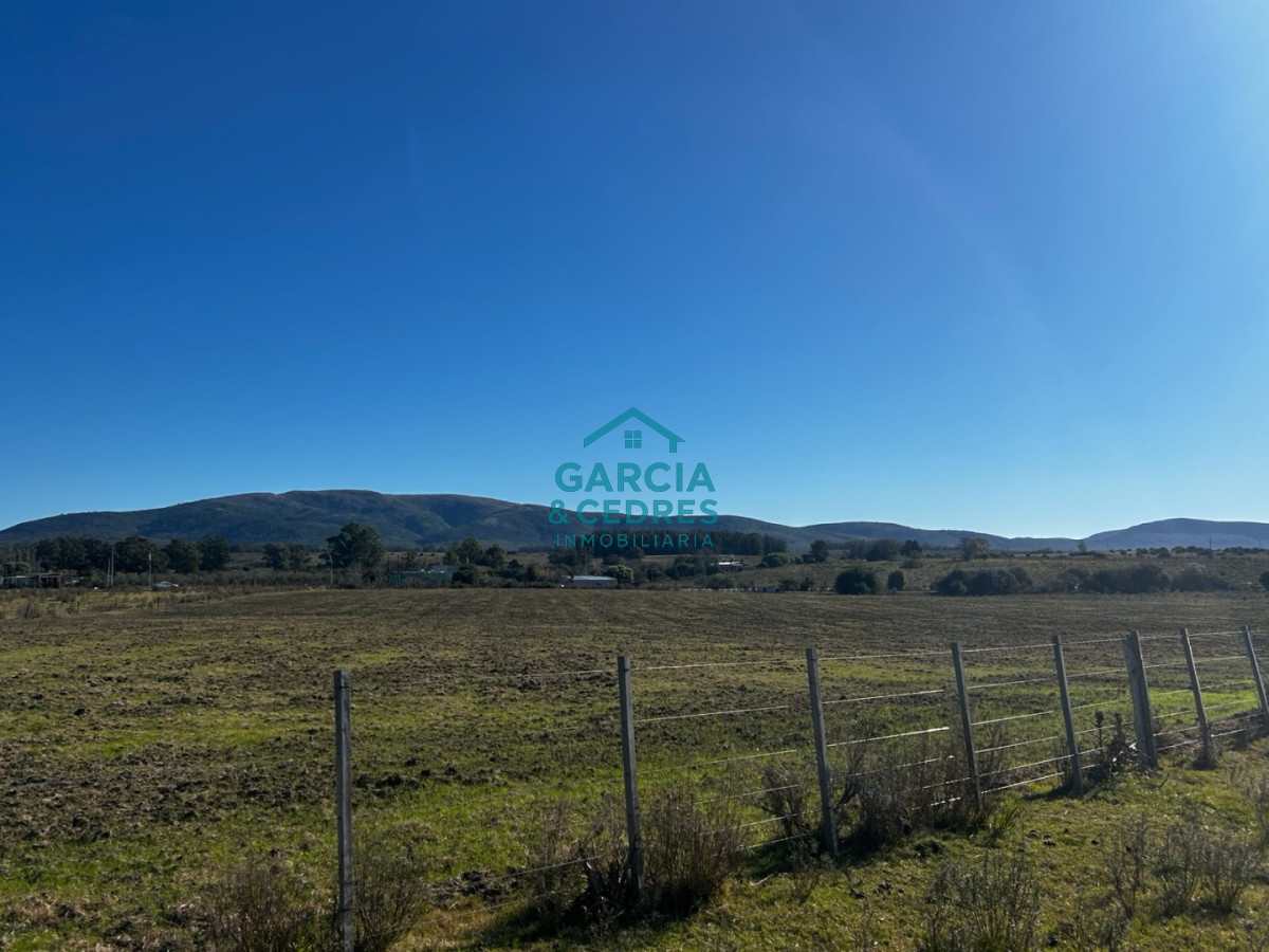 Chacra ID.763 - Chacra en Km 110 . 10 Hectáreas Exclusivas con Cañada Permanente y Vista Panorámica a la Sierra de las Ánimas