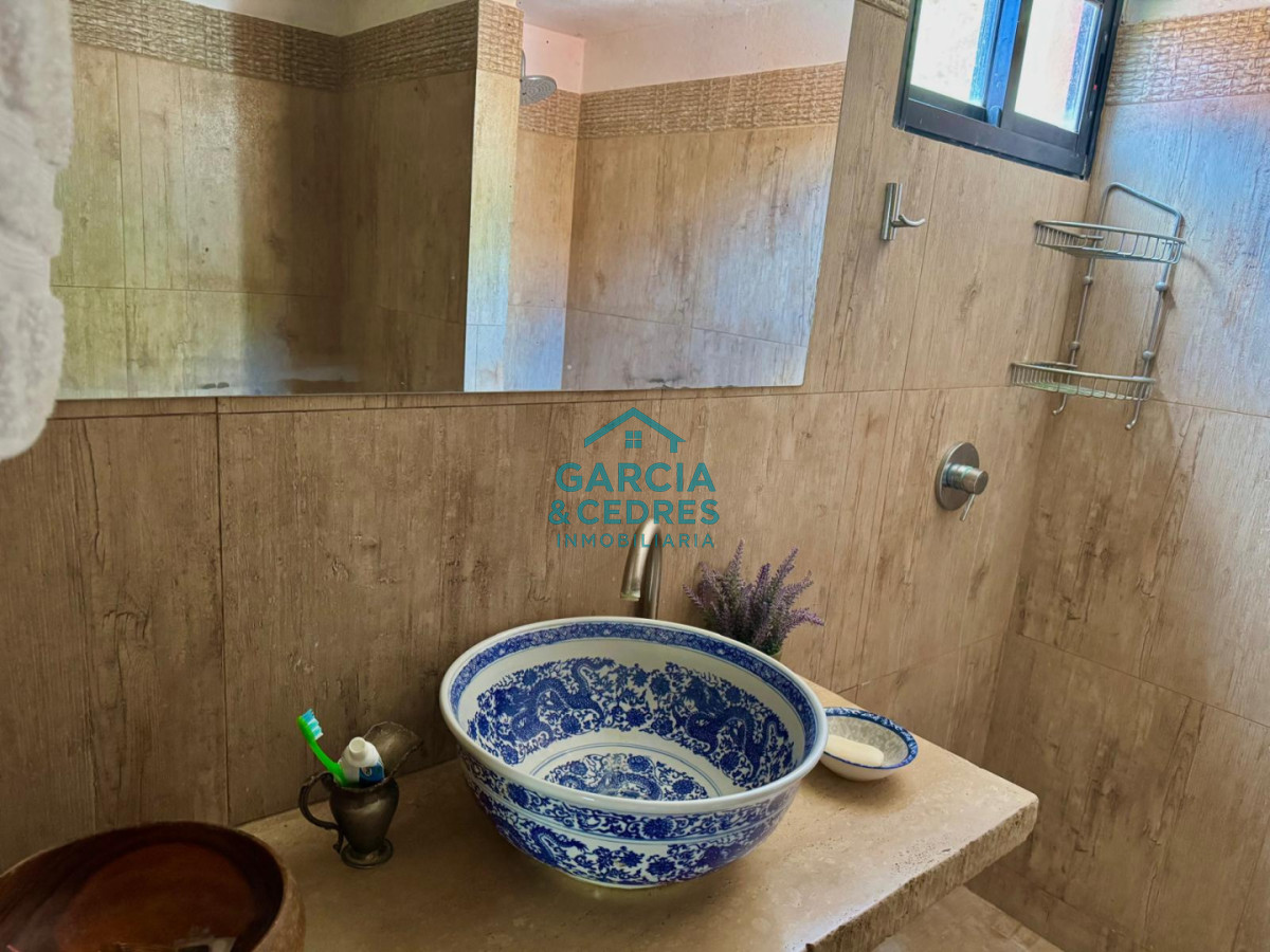 Chacra ID.85 - LUGAR DE ENSUEÑO !!!!  VENDO CHACRA DE 14 HAS QUE YA NO SE ENCUENTRAN EN LA ZONA . CANCHA DE POLO , PICADERO Y CABALLERIZAS 