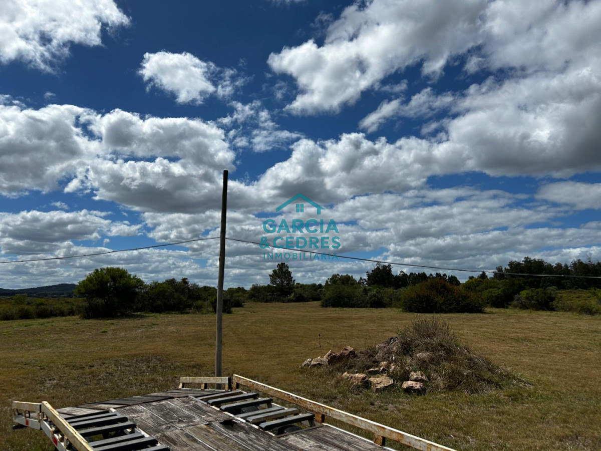 Chacra ID.260 - OPORTUNIDAD CHACRA DE 2.5 HAS SOBRE RUTA 9 IDEAL PARA POLO LOGISTICO 