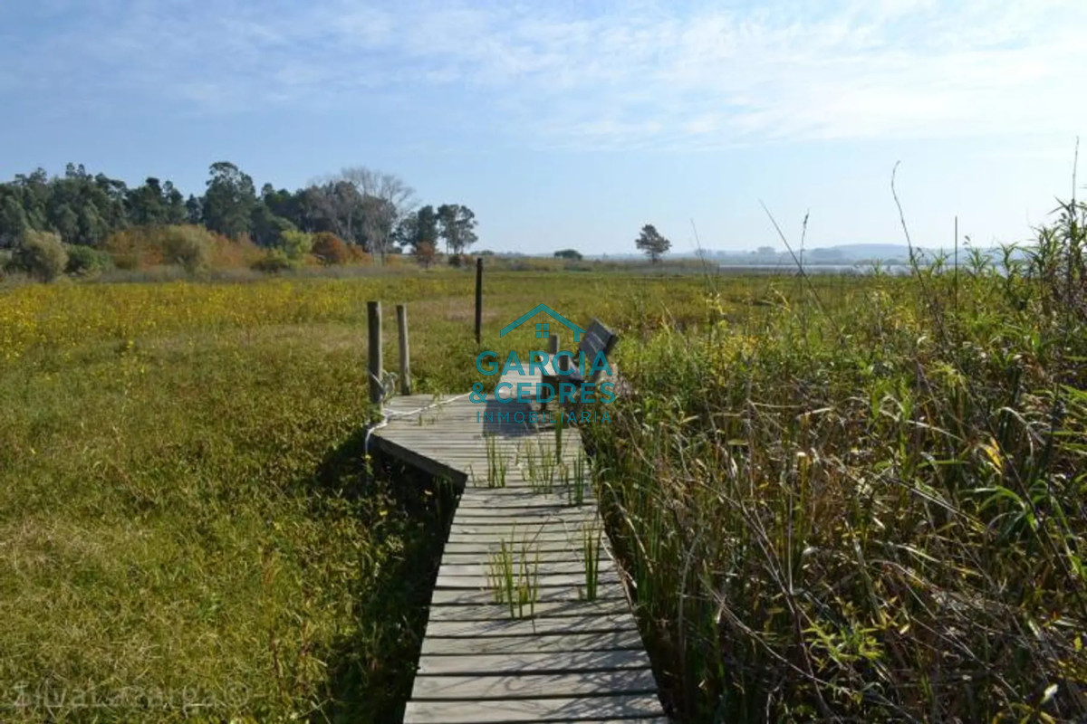 Chacra ID.352 - Chacra con gran casa sobre Laguna del Sauce - Naturaleza y exclusividad