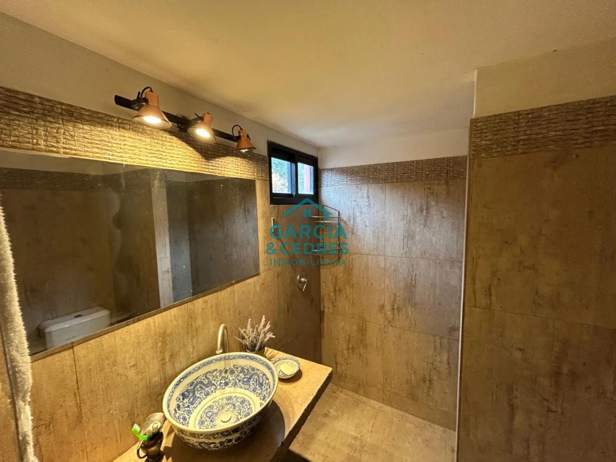 Chacra ID.85 - LUGAR DE ENSUEÑO !!!!  VENDO CHACRA DE 14 HAS QUE YA NO SE ENCUENTRAN EN LA ZONA . CANCHA DE POLO , PICADERO Y CABALLERIZAS 