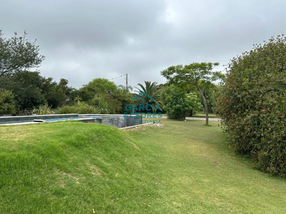 Chacra ID.85 - LUGAR DE ENSUEÑO !!!!  VENDO CHACRA DE 14 HAS QUE YA NO SE ENCUENTRAN EN LA ZONA . CANCHA DE POLO , PICADERO Y CABALLERIZAS 